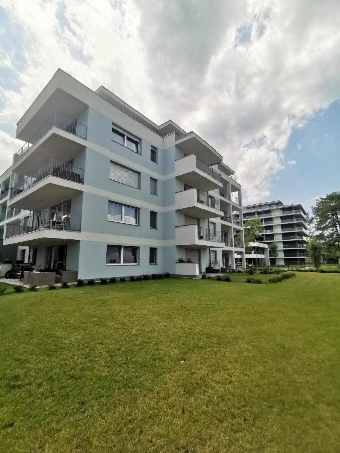 Vizpart Honved Apartman 발라톤엘 외부 사진